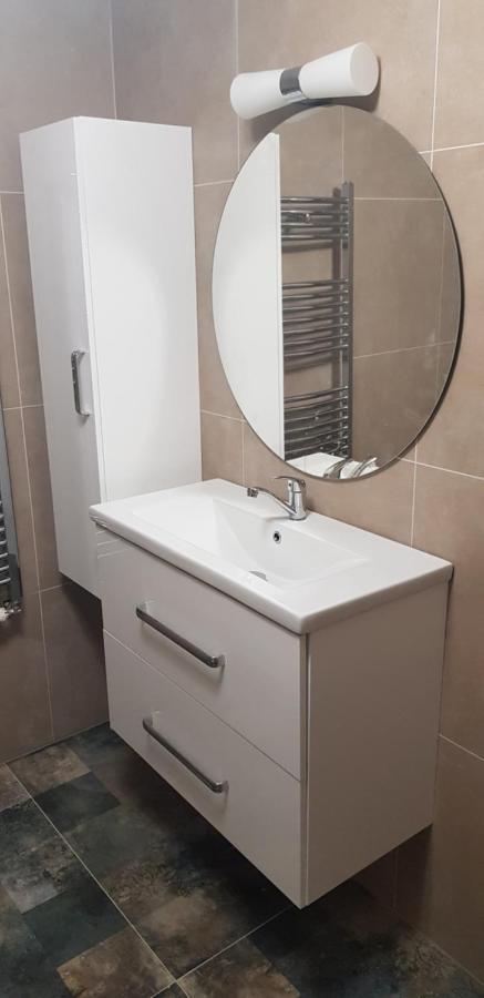 Apartman Greenside Michalovce Buitenkant foto