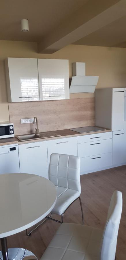 Apartman Greenside Michalovce Buitenkant foto