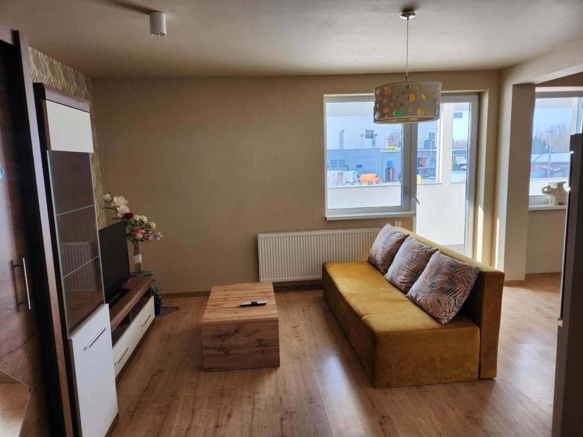 Apartman Greenside Michalovce Buitenkant foto