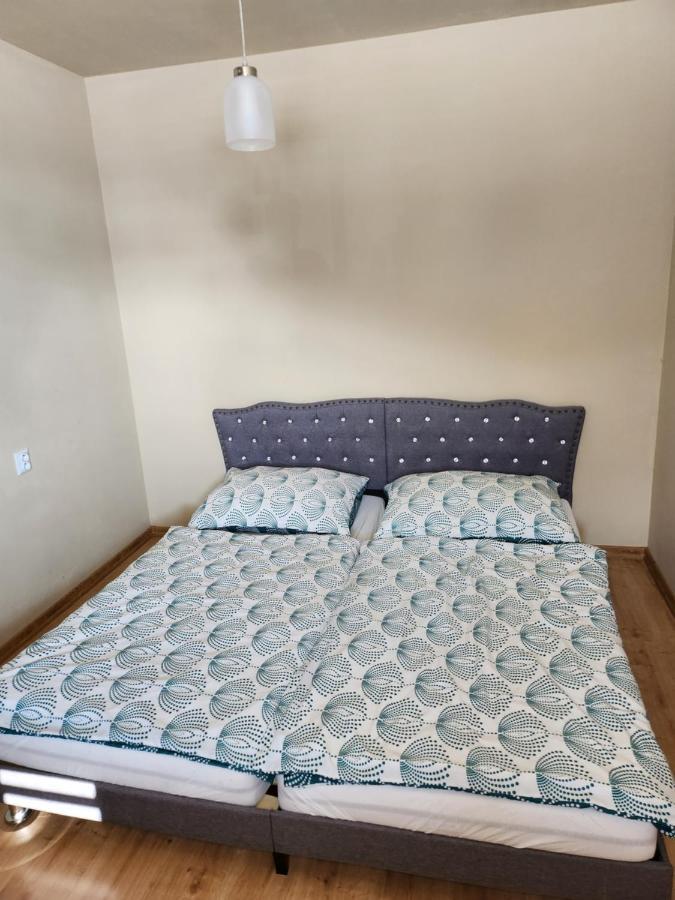Apartman Greenside Michalovce Buitenkant foto