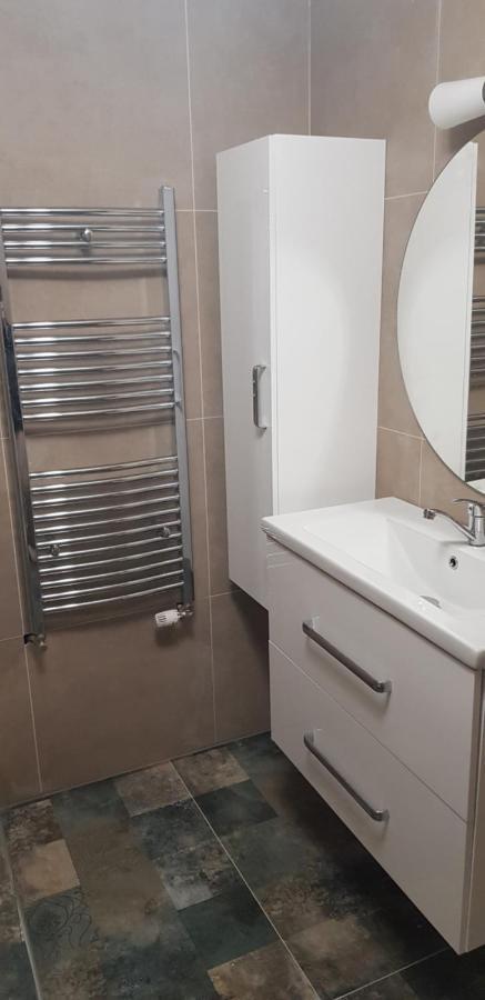 Apartman Greenside Michalovce Buitenkant foto