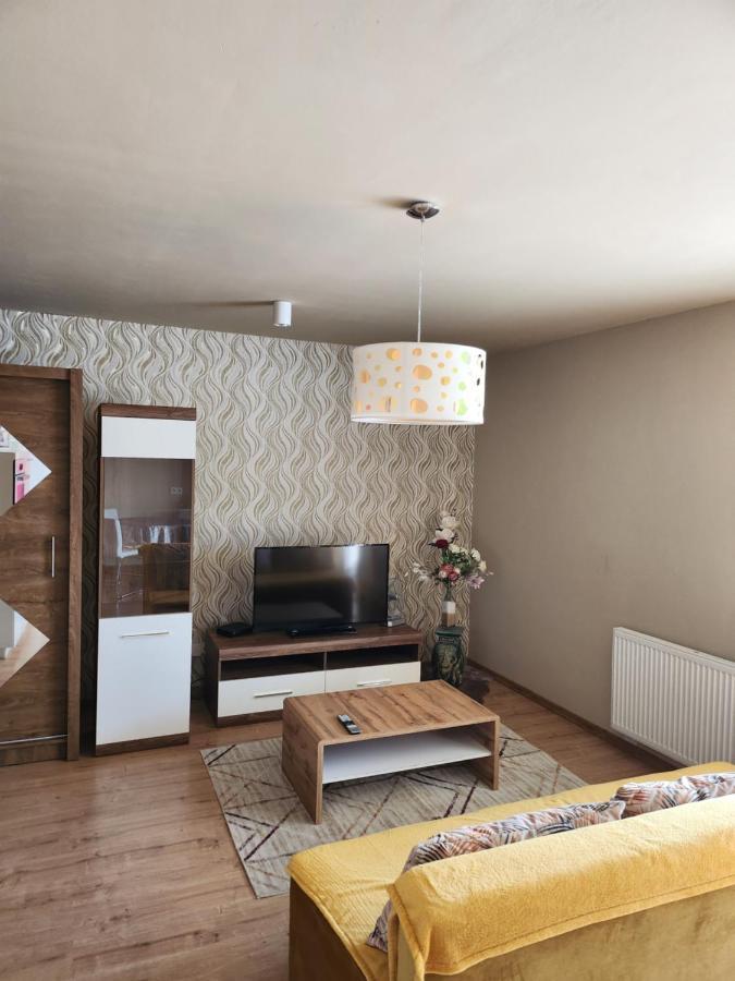Apartman Greenside Michalovce Buitenkant foto